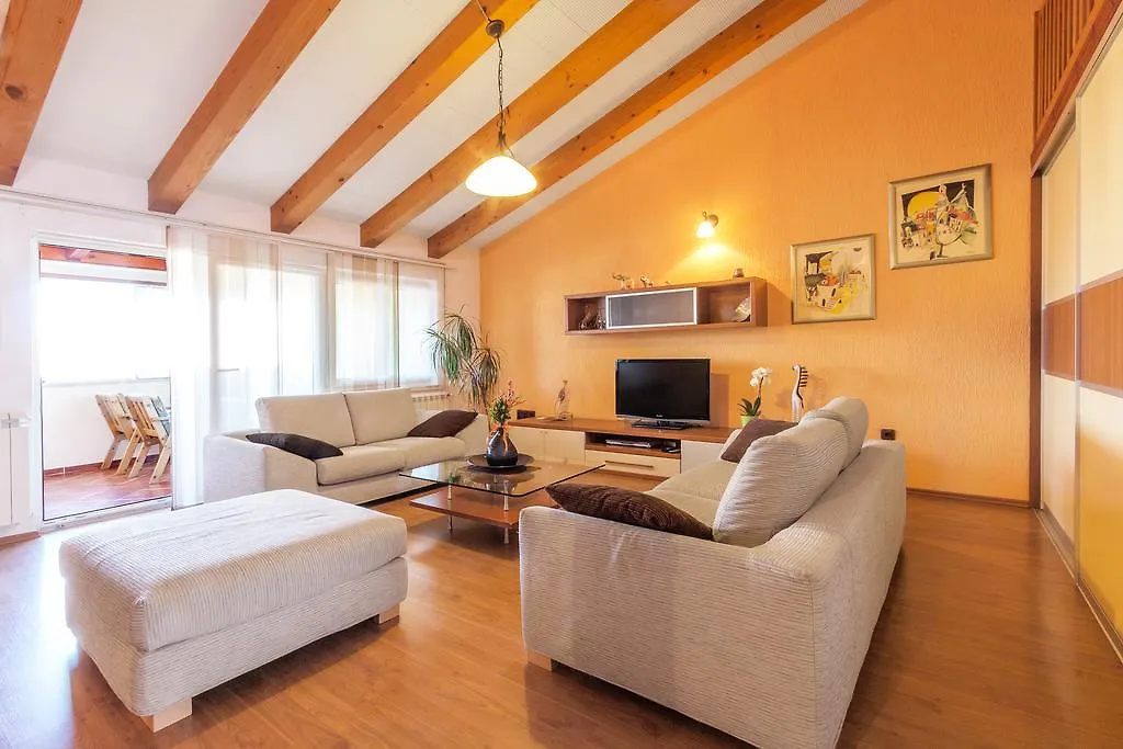 Apartment Stinjan Póla
